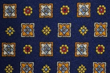 画像をギャラリービューアに読み込む, BLUE LABEL ネクタイ ◇ シルク ◇ ネイビー×小紋(モザイクタイル調)